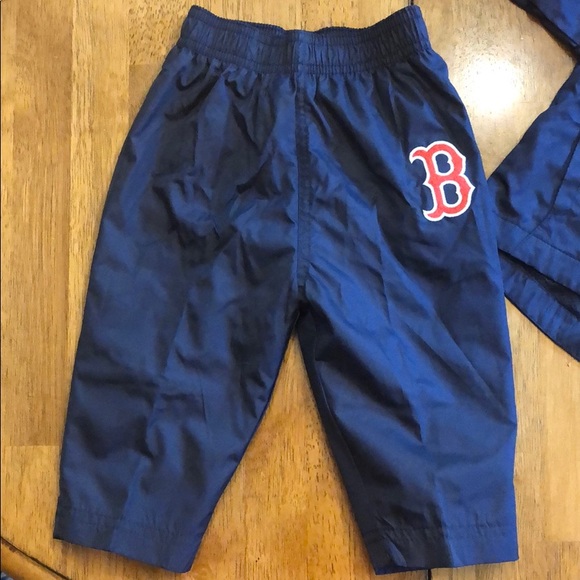 NWT Official Red Sox Infant Sweatsuit 6 - 9 months - Picture 2 of 6